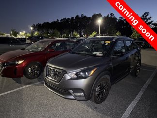 Used 2018 Nissan Kicks SR w/ Exterior Package image 1