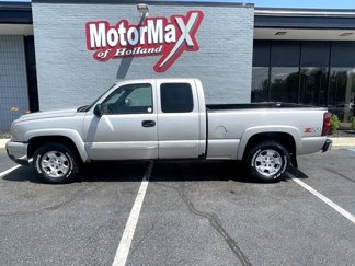 Used 2006 Chevrolet Silverado 1500 LT w/ Light Duty Power Package image 1
