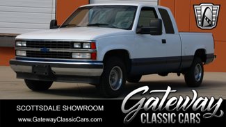 Used 1989 Chevrolet Silverado 1500 2WD Extended Cab image 1