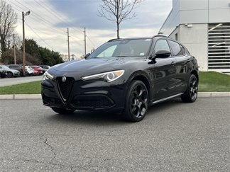 Used 2022 Alfa Romeo Stelvio Veloce image 1
