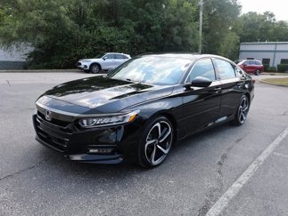 Used 2018 Honda Accord Sport image 1