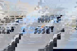 Used 2017 Nissan Altima 2.5 SV image 1