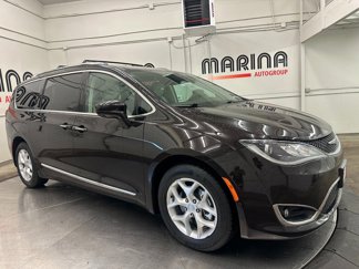 Used 2017 Chrysler Pacifica Touring-L Plus w/ Advanced Safetytec Group image 1