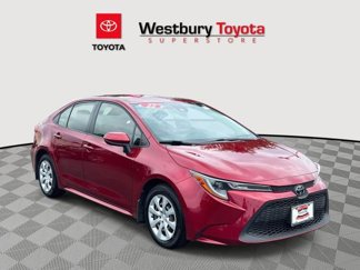 Certified 2022 Toyota Corolla LE image 1