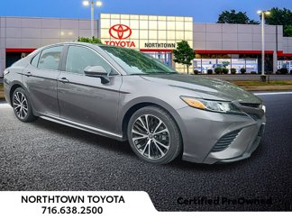 Used 2020 Toyota Camry SE image 1