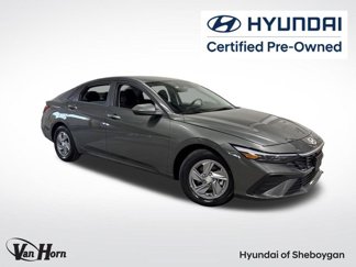 Used 2024 Hyundai Elantra SE image 1