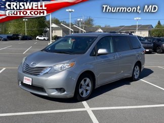 Used 2017 Toyota Sienna LE image 1