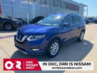 Used 2017 Nissan Rogue SV image 1