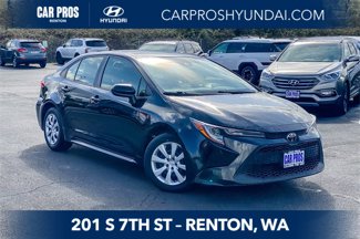 Used 2022 Toyota Corolla LE image 1