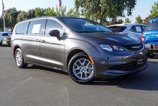 Used 2020 Chrysler Voyager LX video 2