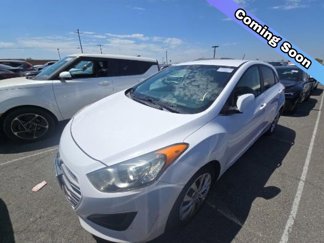 Used 2016 Hyundai Elantra GT image 1