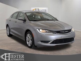 Used 2016 Chrysler 200 Limited image 1