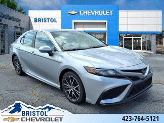 Used 2023 Toyota Camry SE image 1