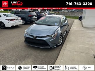 Certified 2022 Toyota Corolla LE image 1