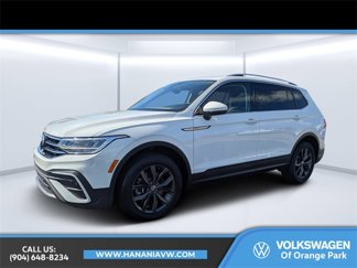 Certified 2022 Volkswagen Tiguan SE image 1