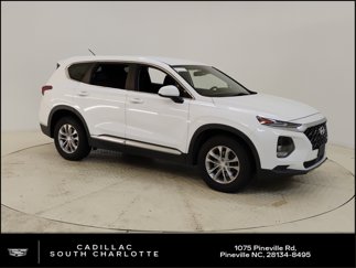 Used 2019 Hyundai Santa Fe SE image 1