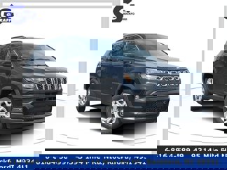 New 2025 Jeep Compass Latitude image 1