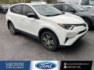 Used 2018 Toyota RAV4 LE image 1