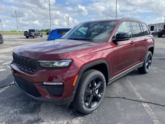 New 2025 Jeep Grand Cherokee Limited w/ Black Appearance Package image 1