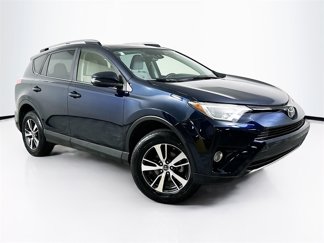 Used 2018 Toyota RAV4 XLE image 1