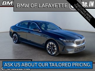 Used 2025 BMW 530i xDrive w/ Premium Package image 1
