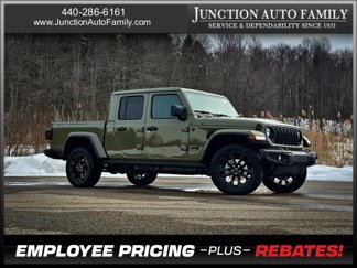 New 2025 Jeep Gladiator Sport image 1
