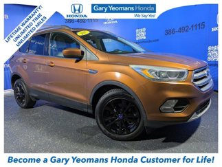 Used 2017 Ford Escape SE w/ Equipment Group 201A image 1