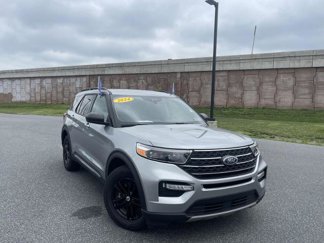 Certified 2024 Ford Explorer XLT w/ Equipment Group 202A image 1
