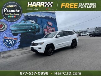 Certified 2022 Jeep Grand Cherokee Laredo X image 1