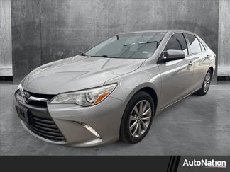 Used 2016 Toyota Camry XLE image 1