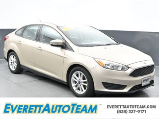 Used 2017 Ford Focus SE w/ Cold Weather Package image 1