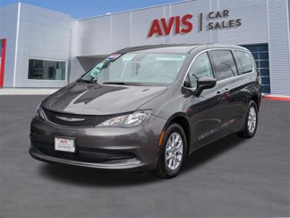 Used 2023 Chrysler Voyager LX image 1