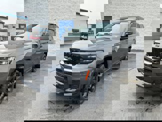 Used 2021 Jeep Grand Cherokee L Laredo image 1