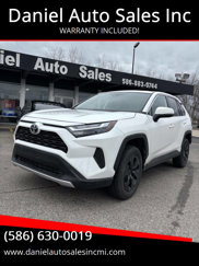 Used 2024 Toyota RAV4 LE image 1
