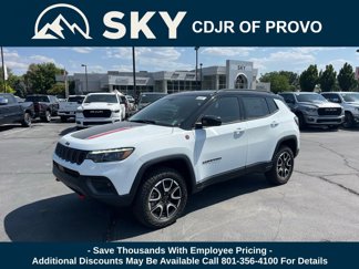 New 2025 Jeep Compass Trailhawk image 1
