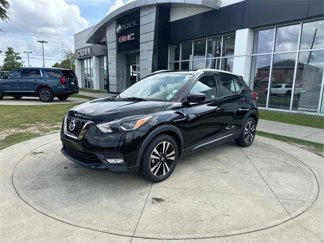 Used 2019 Nissan Kicks SR image 1