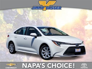 Certified 2022 Toyota Corolla LE image 1