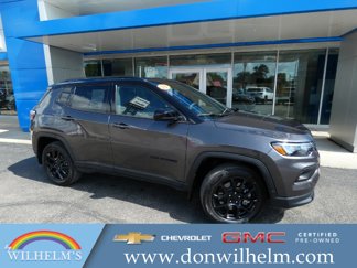 Used 2023 Jeep Compass Latitude w/ Convenience Group image 1