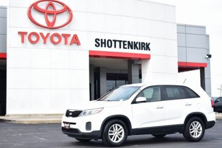 Used 2015 Kia Sorento LX image 1