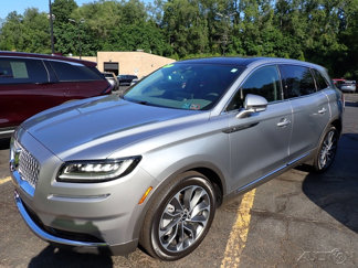 Used 2022 Lincoln Nautilus Reserve image 1