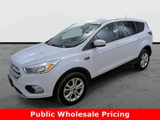 Used 2017 Ford Escape SE image 1