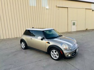 Used 2011 MINI Cooper Hardtop image 1