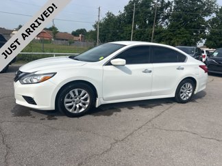 Used 2017 Nissan Altima 2.5 S w/ Interior Lighting Package image 1