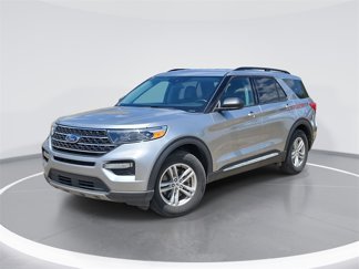 Used 2024 Ford Explorer XLT w/ Equipment Group 202A image 1