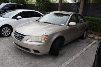 Used 2009 Hyundai Sonata GLS image 1