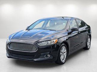 Used 2016 Ford Fusion SE w/ Equipment Group 202A image 1