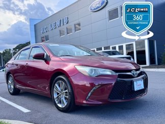 Used 2016 Toyota Camry SE image 1