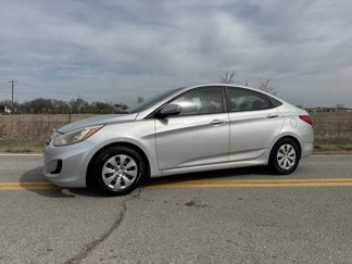 Used 2017 Hyundai Accent SE image 1