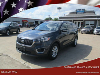 Used 2017 Kia Sorento AWD image 1