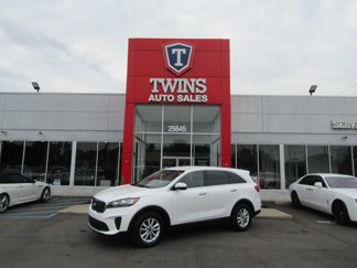 Used 2019 Kia Sorento FWD image 1